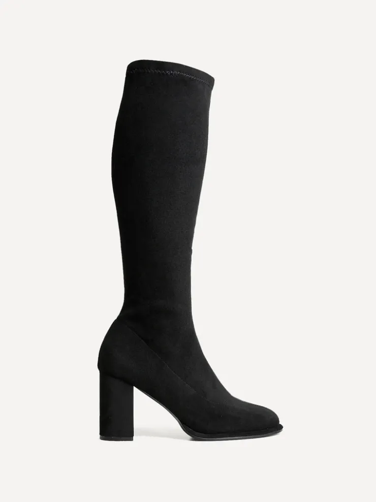 Linzi KYLIE New