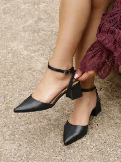 Linzi SUZY Fashion