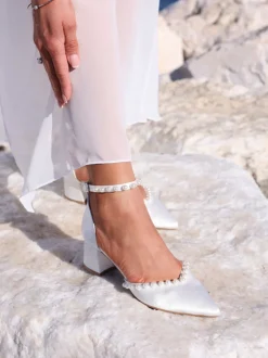 Linzi SWAN Fashion