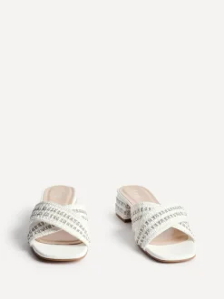 Linzi ZADIE New